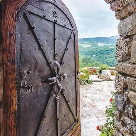 Marcheamore - La Roccaccia By Interhome * Montefortino