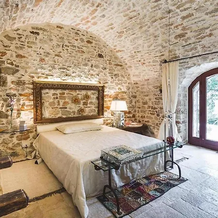 Vakantiehuis Marcheamore - La Roccaccia By Interhome
